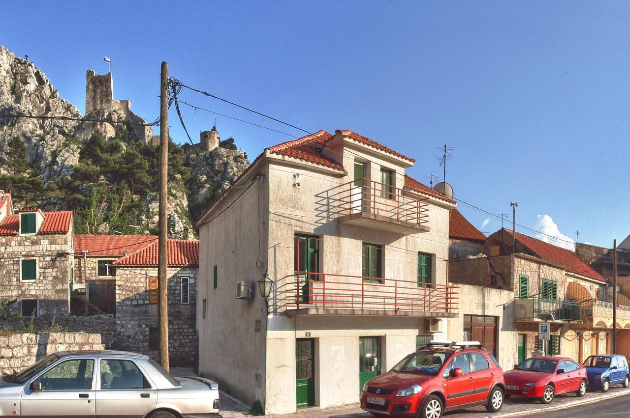 Apartment Mandic Omis Exterior photo