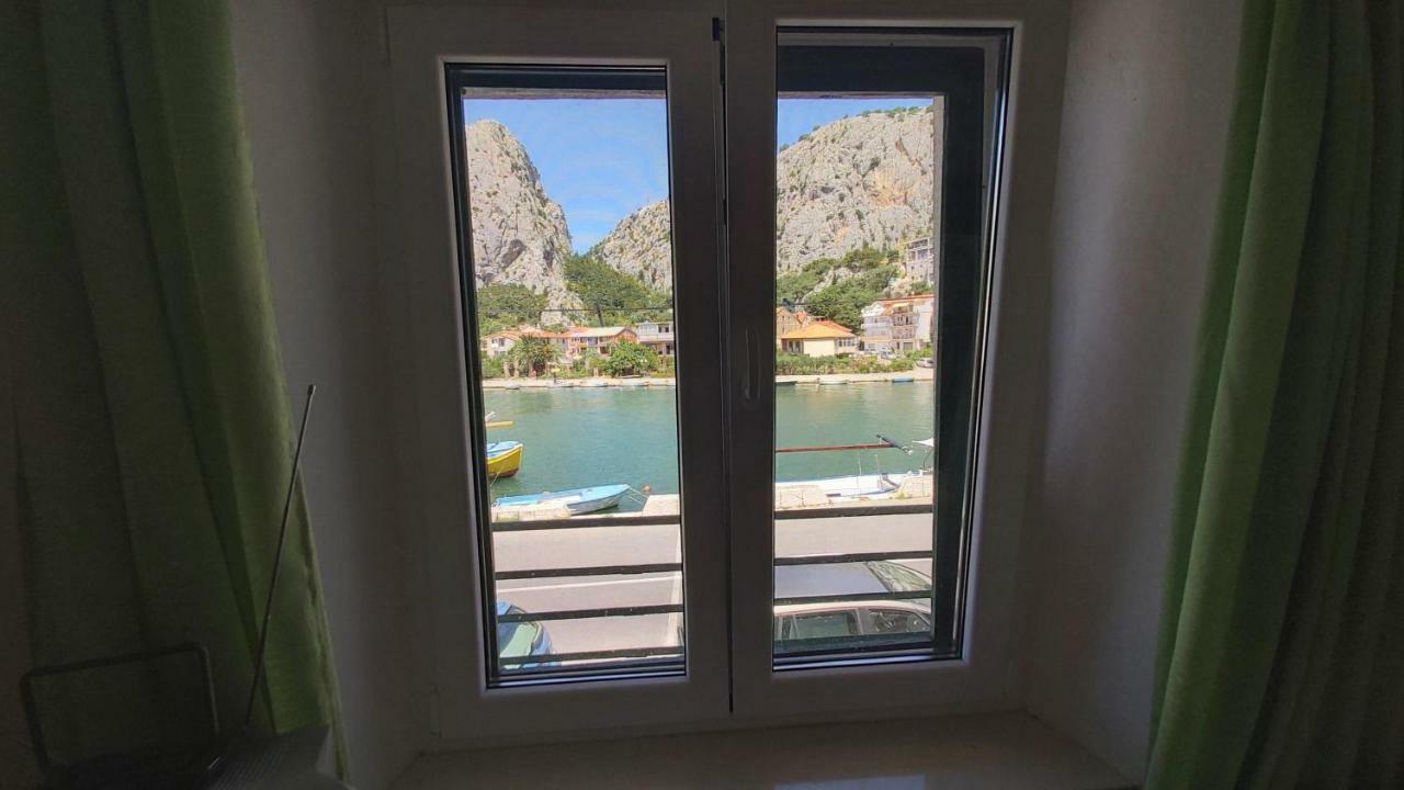 Apartment Mandic Omis Exterior photo
