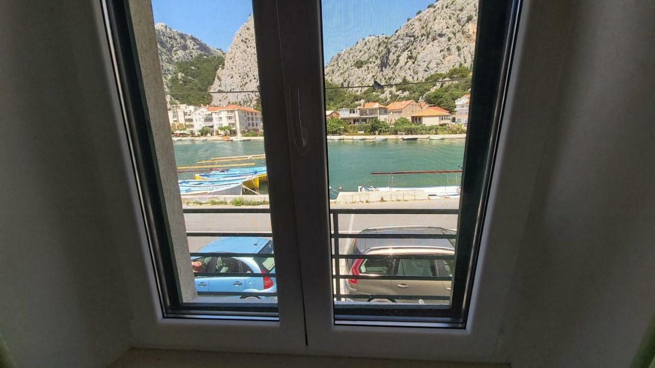 Apartment Mandic Omis Exterior photo